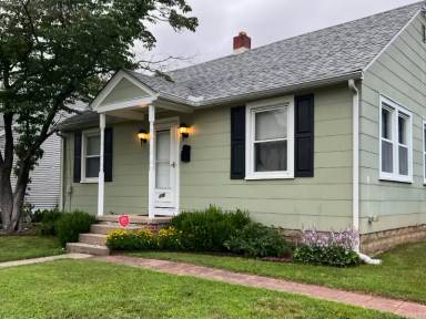 Main picture of 215 Willow Ave
