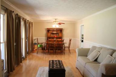 Main picture of 105 Timberlane Trl
