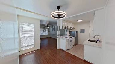 Main picture of MacArthur Village Condominiums
