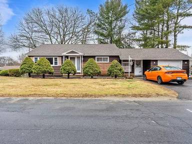 Main picture of 39 Louise Ave