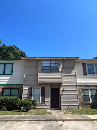 Main picture of 108 Ridgeway Dr