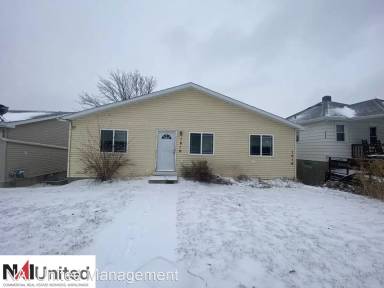 Main picture of 1612 S Saint Aubin St