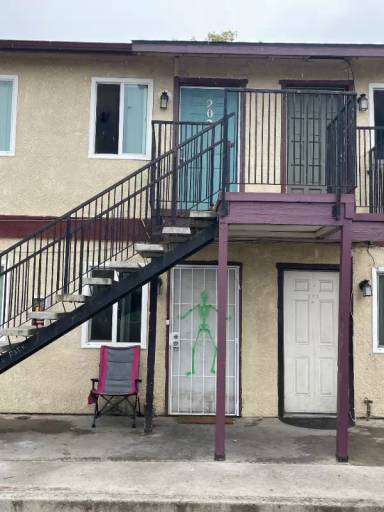 Main picture of 429 S Backer Ave