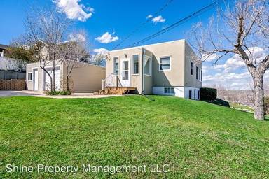 Main picture of 1219 South St