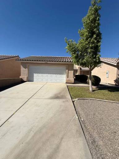 Main picture of 3038 S Todd Ave