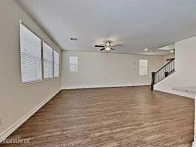 Main picture of 1510 Golden Hour Ave