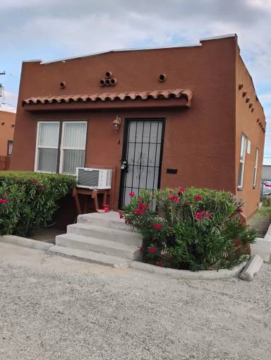 Main picture of 1812 Goldfield St