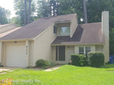 Main picture of 711 Longleaf Ln