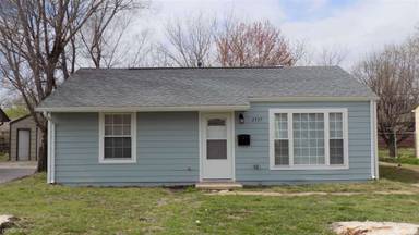 Main picture of 2537 N Hood Ave