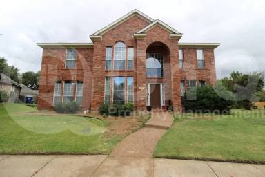 Main picture of 4205 Holly Dr