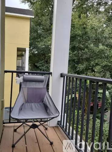 Main picture of 32 W Esther St