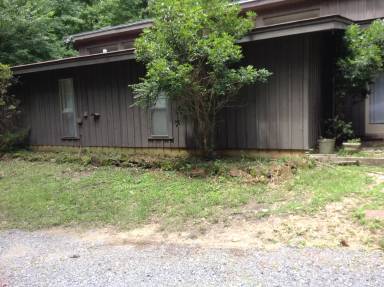 Main picture of 206 McBride Rd