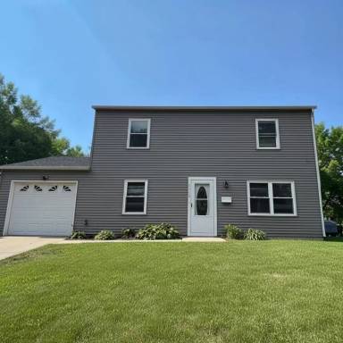 Main picture of 1518 Eastview Ave