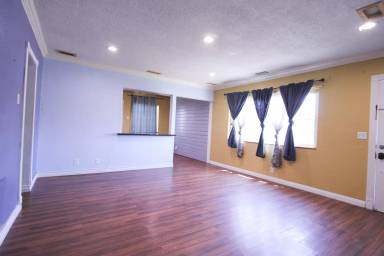Main picture of 1251 3rd St