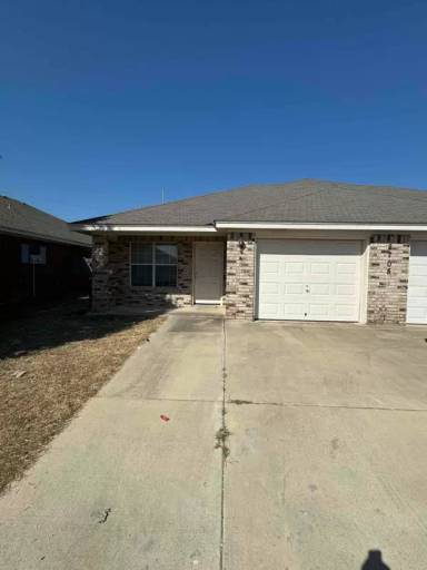 Main picture of 2705 Seabiscuit Dr