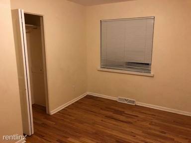 Main picture of 603 S Ivy Way