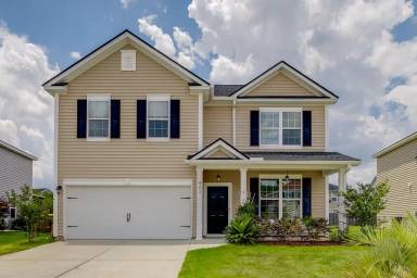 Main picture of 403 Lions Den Dr