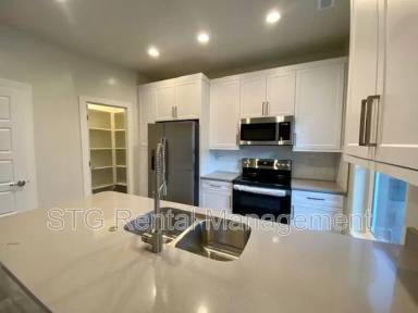 Main picture of 3879 S Platinum Dr