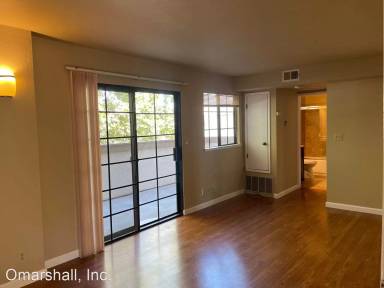 Main picture of 2000 Palm Ave