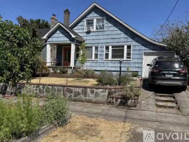 Main picture of 3334 NE 54th Ave