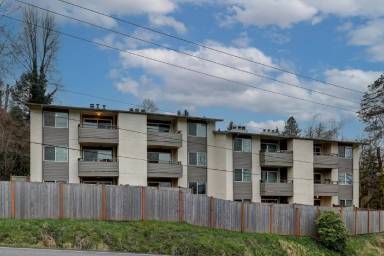 Main picture of 106 Kensington Ave S