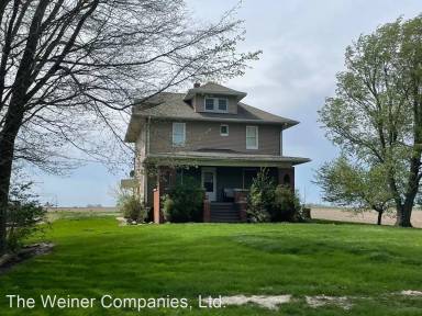 Main picture of 2879 County Road 1500 E
