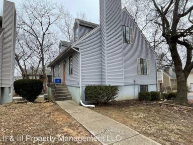 Main picture of 7803 N Oregon Ave