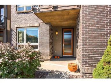 Main picture of 2043 Meade St