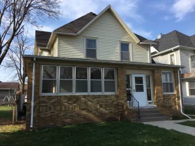 Main picture of 1328 2nd Ave S