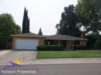 Main picture of 8806 Fortuna Way