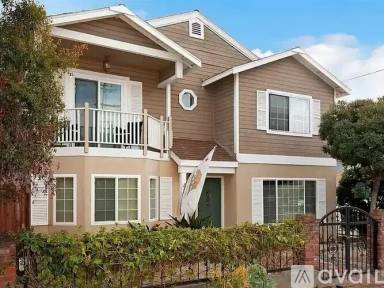 Main picture of 3175 Howard Ave