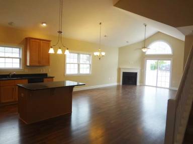 Main picture of 221 Craigmore Dr