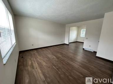 Main picture of 5271 W Pea Ridge Rd
