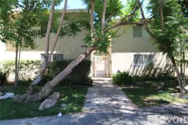 Main picture of 4558 Willis Ave