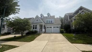 Main picture of 352 Pear Blossom Rd