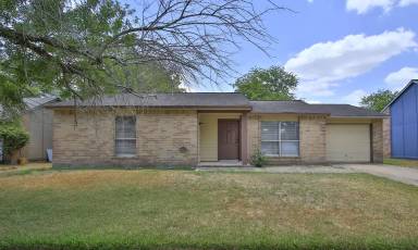 Main picture of 24027 Rockin Seven Dr