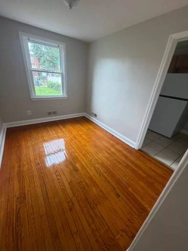 Main picture of 4007 Lyndale Ave