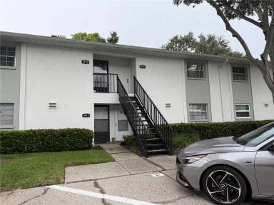 Main picture of 3802 N Oak Dr