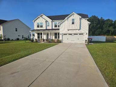 Main picture of 6820 Running Fox Rd