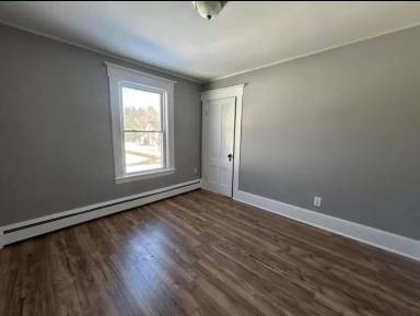 Main picture of 8 Rowe St