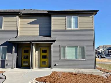 Main picture of 2794 Barnstormer St