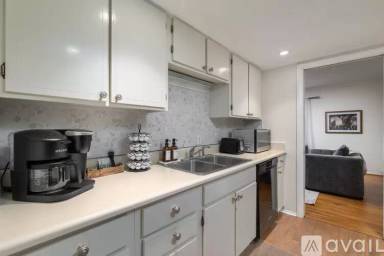 Main picture of 3004 Overton Dr