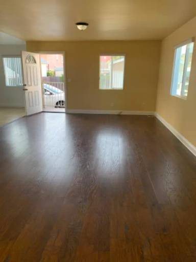 Main picture of 1515 W 37 Pl