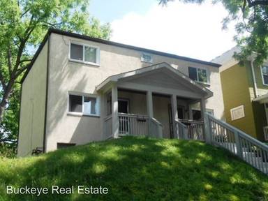 Main picture of 136 W Blake Ave