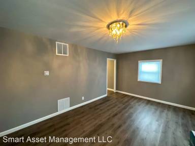 Main picture of 4889 N 24th St