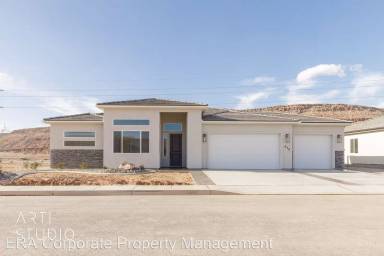 Main picture of 648 S Deep Creek Dr