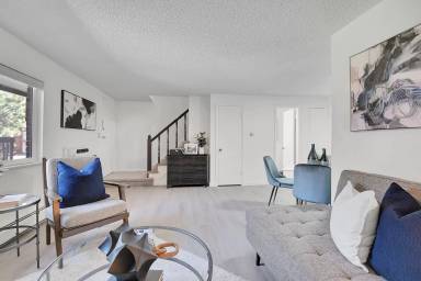 Main picture of 5401 E Warren Ave