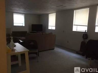 Main picture of 5680 Forward Ave