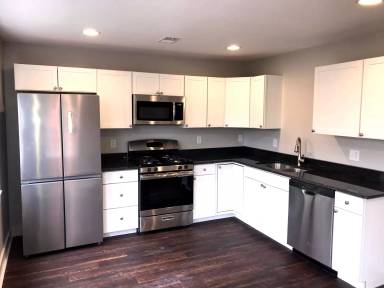 Main picture of 314 Hay St