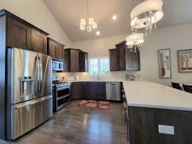 Main picture of 697 Eagle Pass